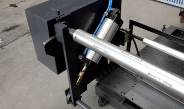 Maszyna do druku fleksograficznego o niestandardowym rozmiarze z magnetycznym systemem kontroli napięcia