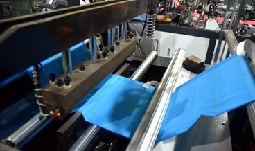 Sterowanie PLC Maszyna do produkcji worków z włókniny do torby wielokrotnego użytku